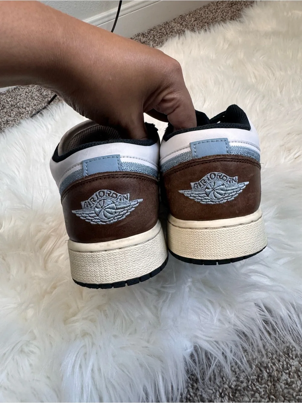 Nike Air Jordan retro 1 low mocha blue sneakers